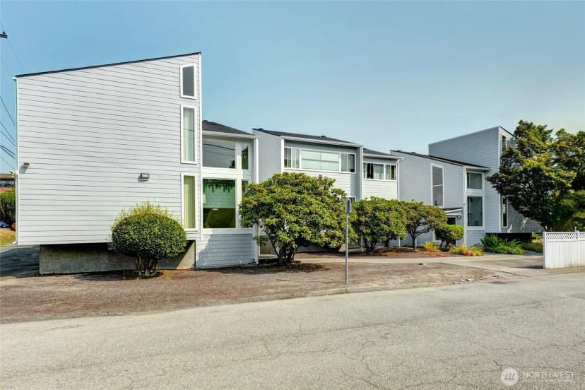 Property photo for 4230 Hoyt Avenue, Everett photo 4