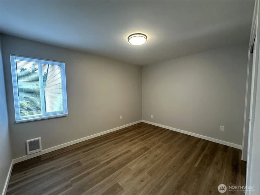 Property photo for 4230 Hoyt Avenue, Everett photo 19