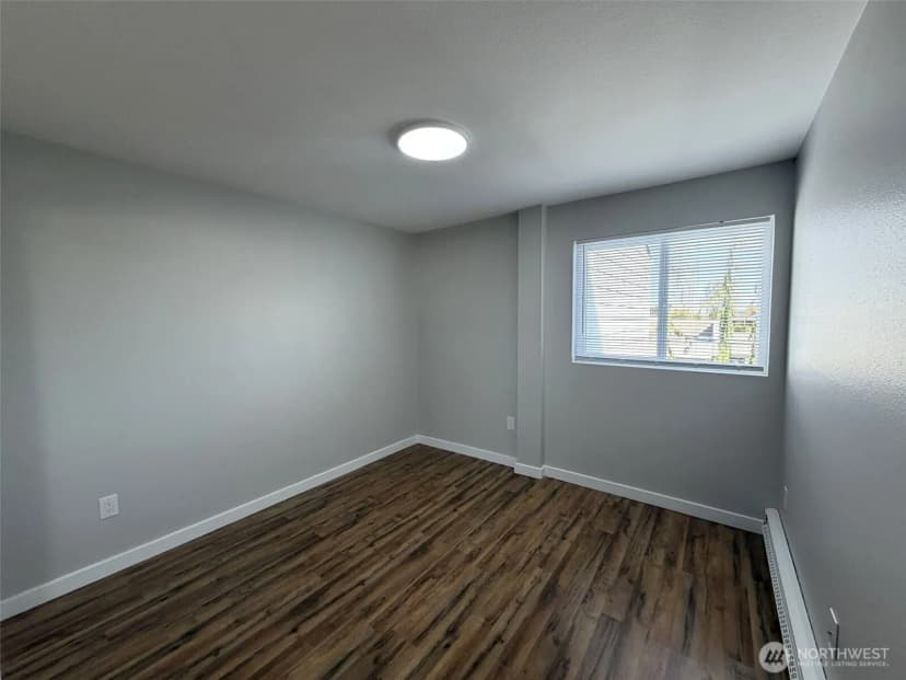 Property photo for 4230 Hoyt Avenue, Everett photo 32