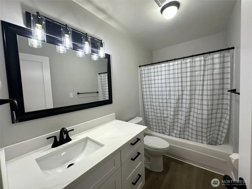 Property photo for 4230 Hoyt Avenue, Everett photo 17