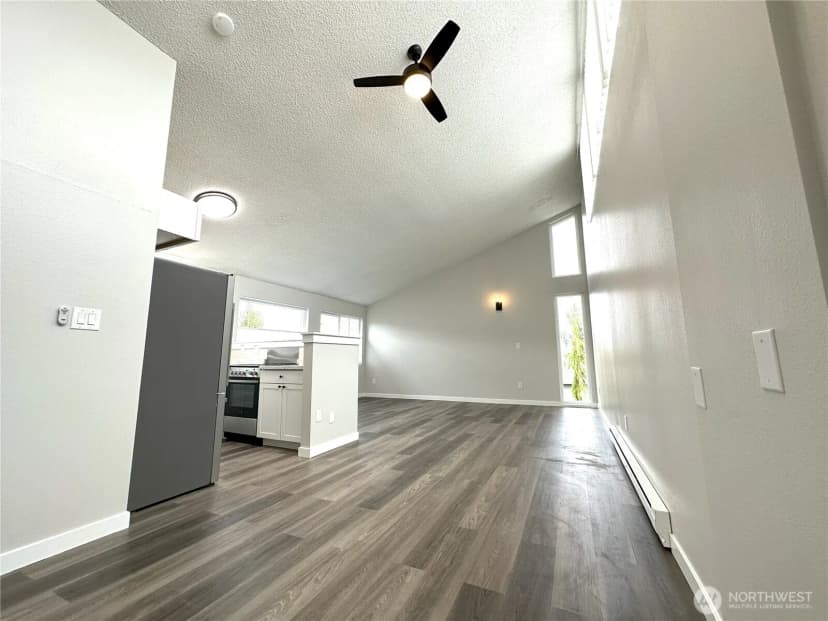 Property photo for 4230 Hoyt Avenue, Everett photo 23