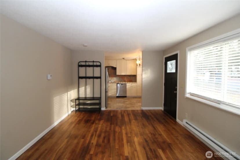 Property photo for 4804 - 4806 S 252nd Place, Kent photo 2