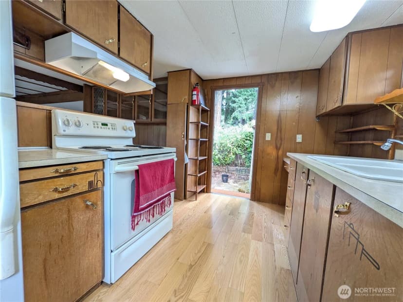 Property photo for 7614 Ne Bothell Way #17, Kenmore photo 7