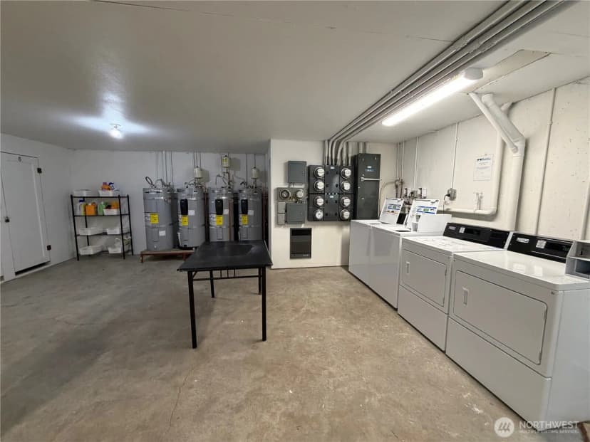 Property photo for 2501 Rucker Avenue, Everett photo 11