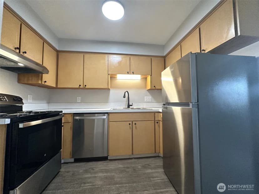 Property photo for 2501 Rucker Avenue, Everett photo 13