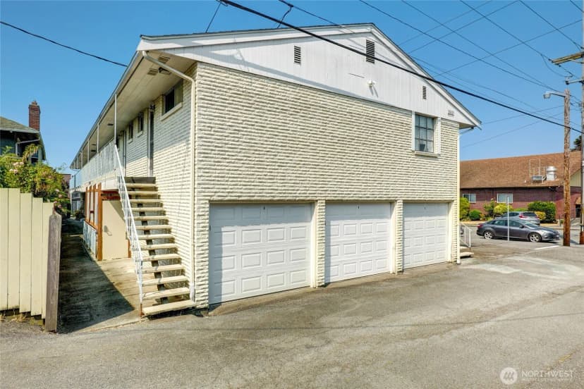 Property photo for 2501 Rucker Avenue, Everett photo 10