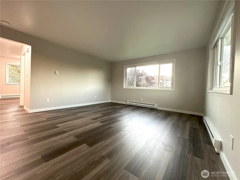 Property photo for 2501 Rucker Avenue, Everett photo 24