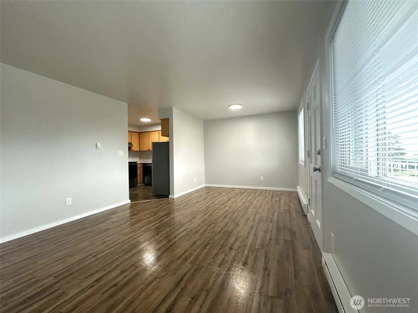 Property photo for 2501 Rucker Avenue, Everett photo 15