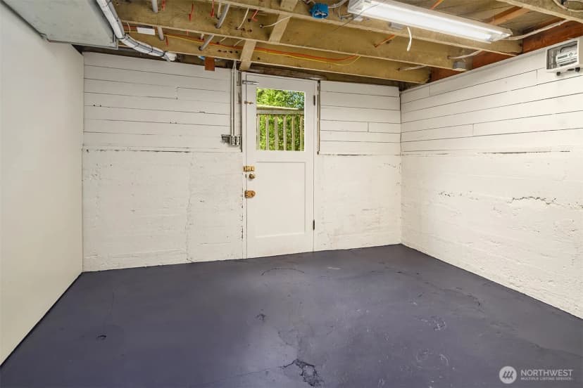 Property photo for 311 N 47th Street, Seattle photo 31