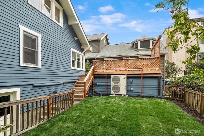 Property photo for 311 N 47th Street, Seattle photo 38