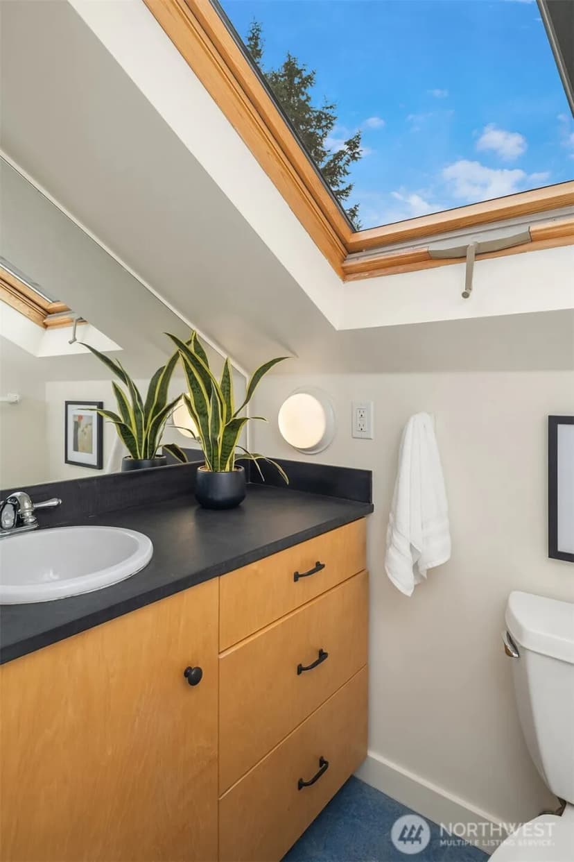 Property photo for 311 N 47th Street, Seattle photo 26
