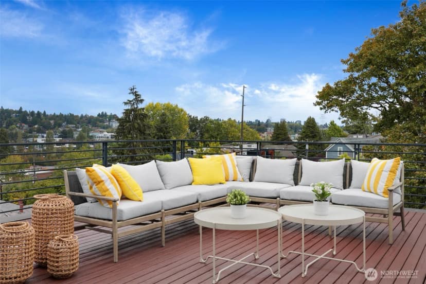 Property photo for 3022 4th Avenue W, Seattle photo 33