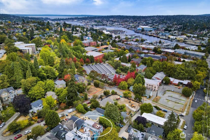 Property photo for 3022 4th Avenue W, Seattle photo 37