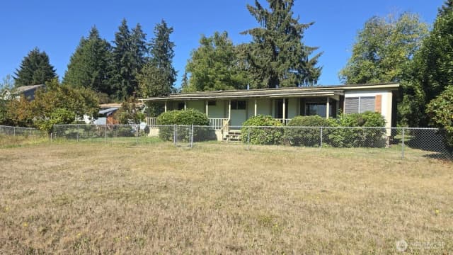Property photo for 22430 Cedarview Drive E, Bonney Lake photo 2