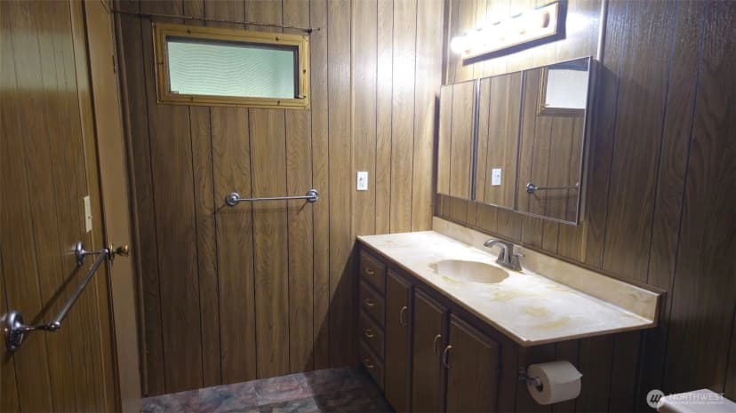 Property photo for 22430 Cedarview Drive E, Bonney Lake photo 8