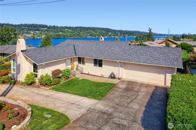 Property photo for 1112 N 38th Street, Renton