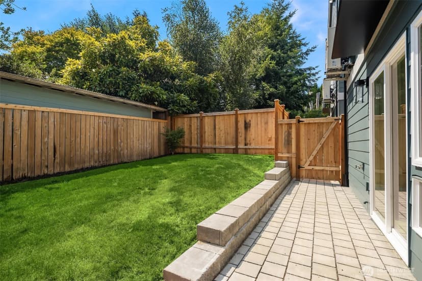 Property photo for 533 N 70th Street, Seattle photo 30