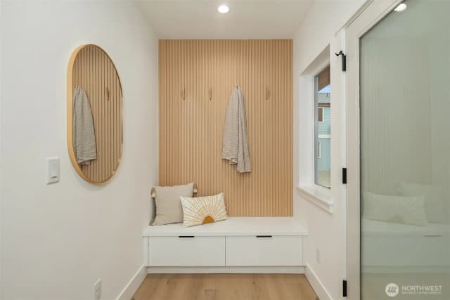Property photo for 533 N 70th Street, Seattle photo 2