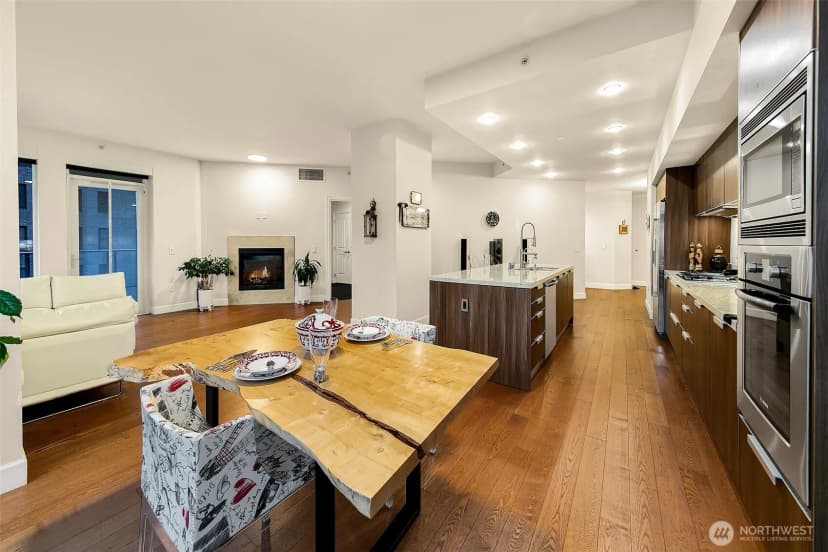 Property photo for 1920 4th Avenue #502, Seattle photo 10