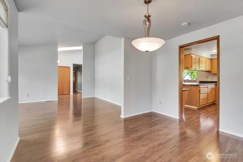 Property photo for 2928 209th Place Sw, Lynnwood photo 7