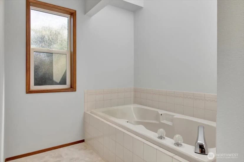 Property photo for 2928 209th Place Sw, Lynnwood photo 23