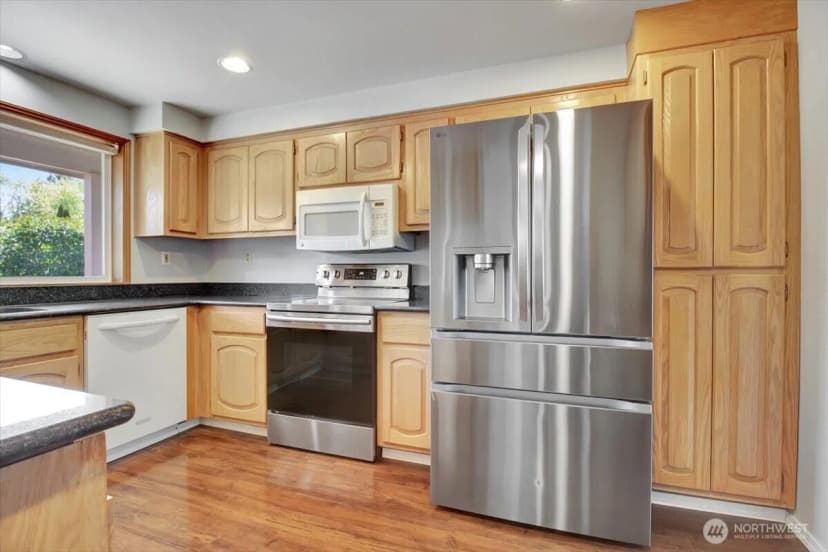 Property photo for 2928 209th Place Sw, Lynnwood photo 11