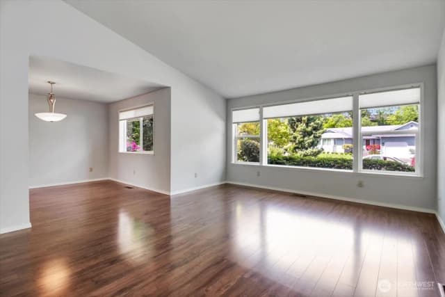 Property photo for 2928 209th Place Sw, Lynnwood photo 4