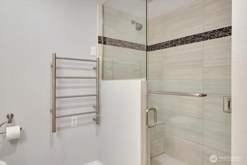 Property photo for 2928 209th Place Sw, Lynnwood photo 24