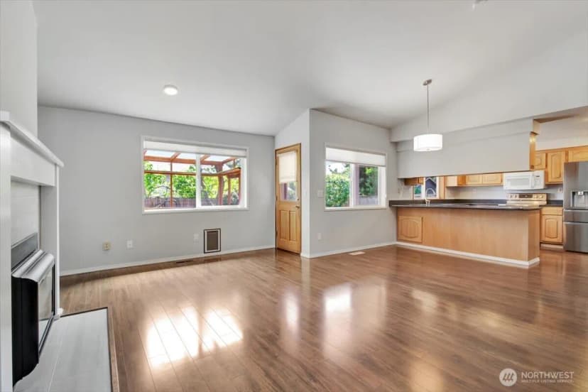 Property photo for 2928 209th Place Sw, Lynnwood photo 14