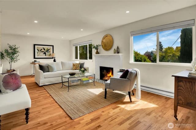 Property photo for 2353 Federal Avenue E, Seattle photo 2