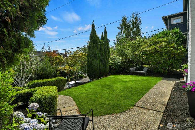 Property photo for 2353 Federal Avenue E, Seattle photo 22