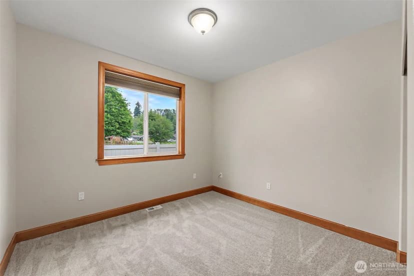 Property photo for 1920 12th Avenue Se, Puyallup photo 21