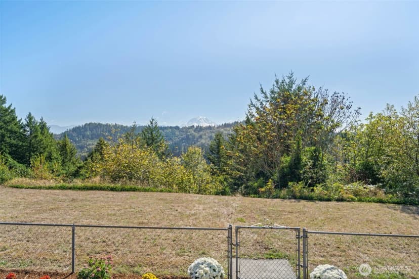Property photo for 22518 Cedarview Drive E, Bonney Lake photo 9