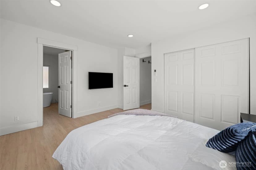 Property photo for 22518 Cedarview Drive E, Bonney Lake photo 24