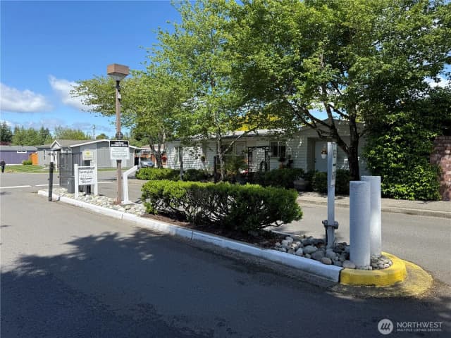 Property photo for 375 Union Avenue Se #20, Renton photo 3