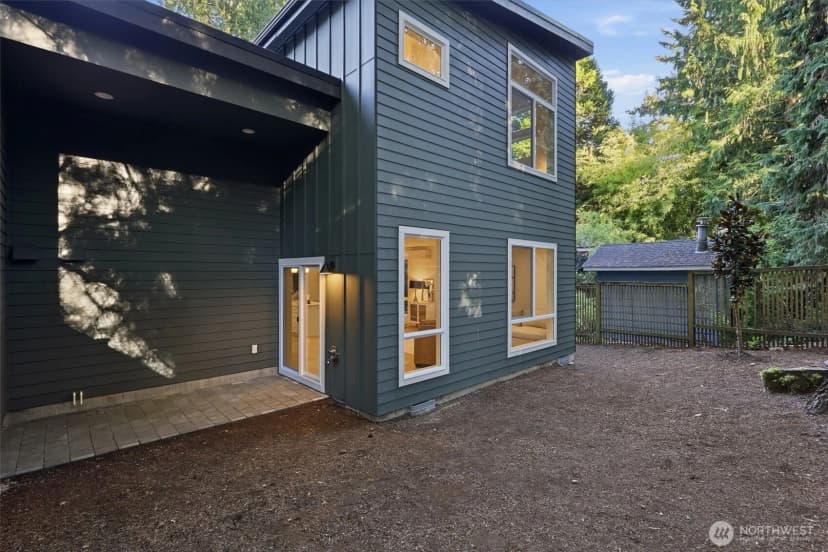 Property photo for 13351 25th Avenue Ne, Seattle photo 25