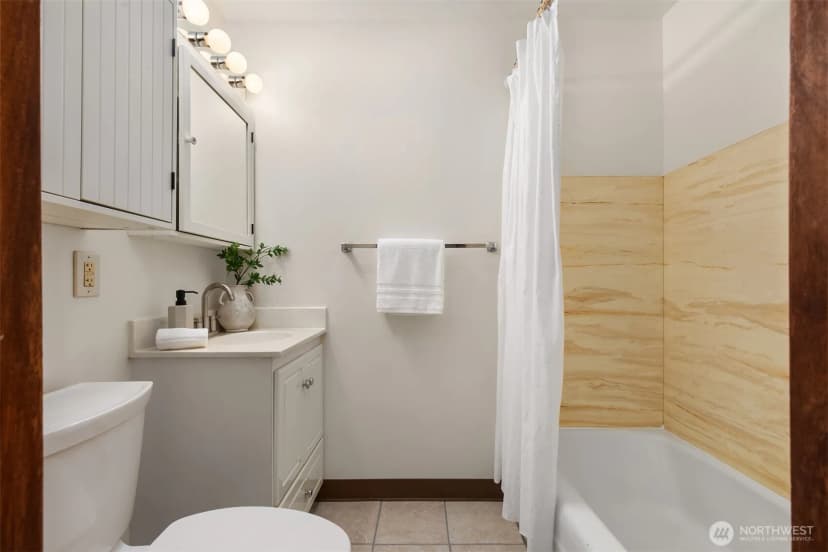 Property photo for 1925 Sw 170th Street, Normandy Park photo 25