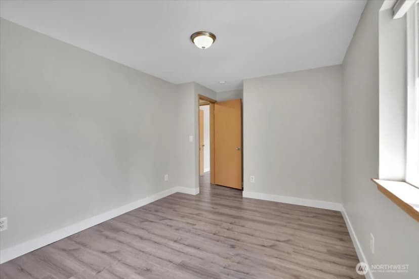 Property photo for 814 291st Street E, Roy photo 24