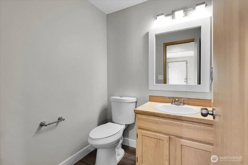 Property photo for 814 291st Street E, Roy photo 17