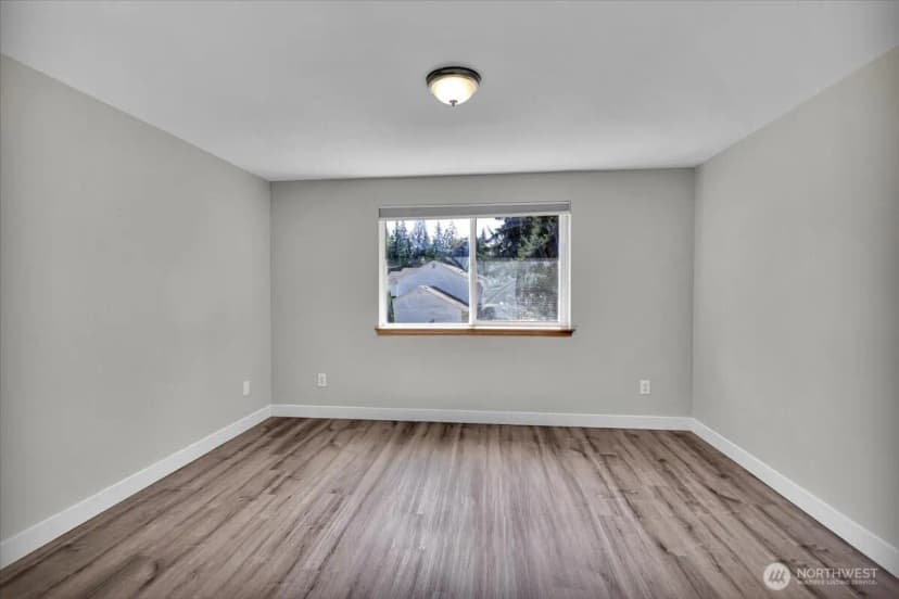 Property photo for 814 291st Street E, Roy photo 28