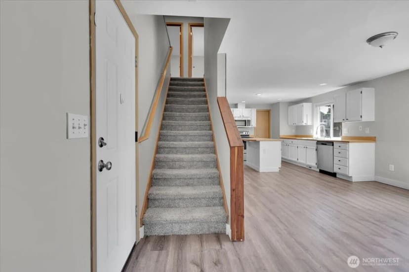 Property photo for 814 291st Street E, Roy photo 18