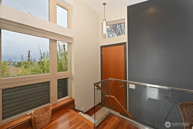 Property photo for 8218 2nd Avenue Ne ##b, Seattle photo 2