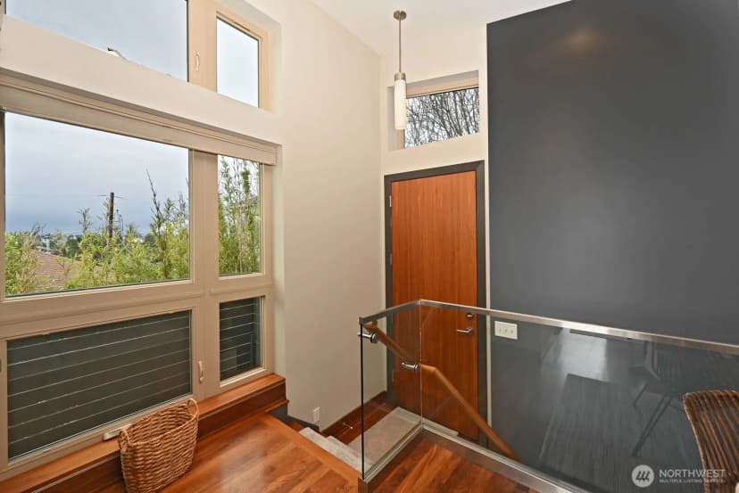 Property photo for 8218 2nd Avenue Ne ##b, Seattle photo 2