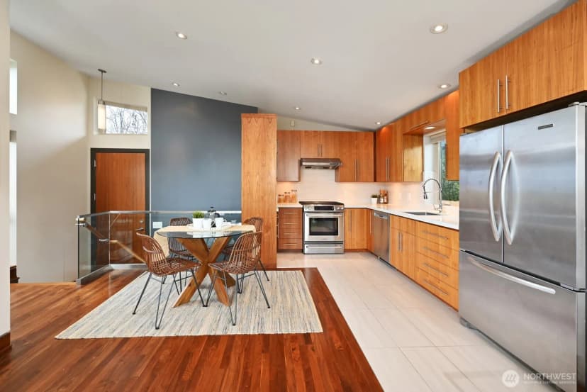 Property photo for 8218 2nd Avenue Ne ##b, Seattle photo 11
