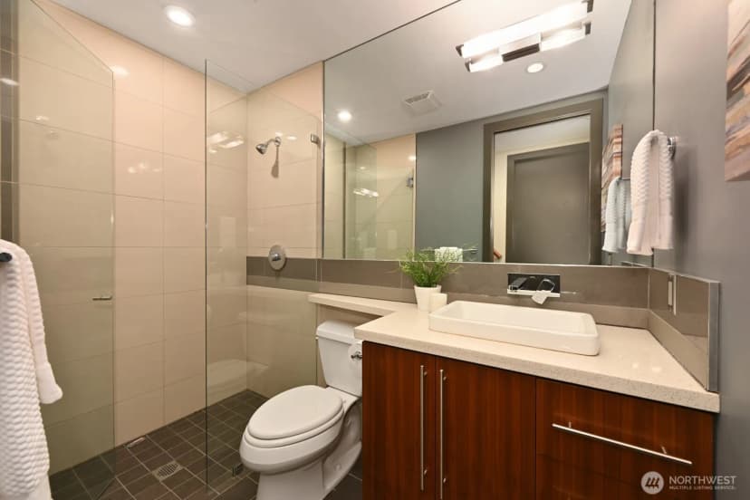Property photo for 8218 2nd Avenue Ne ##b, Seattle photo 23