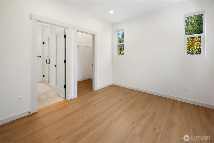Property photo for 2652 B Nw 95th Street, Seattle photo 6