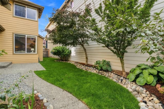 Property photo for 2117 Nw Far Country Lane, Issaquah photo 3