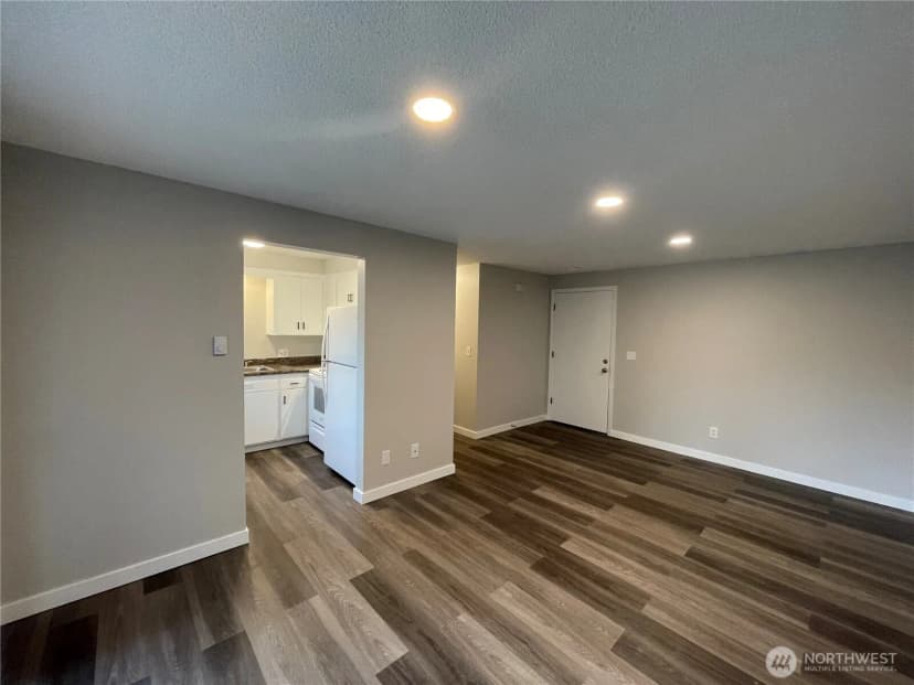 Property photo for 8806 3rd Avenue Se, Everett photo 15