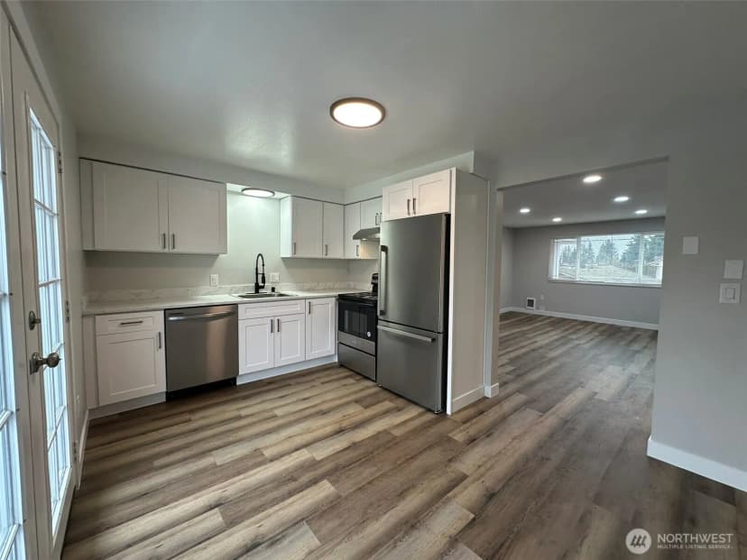Property photo for 8806 3rd Avenue Se, Everett photo 25