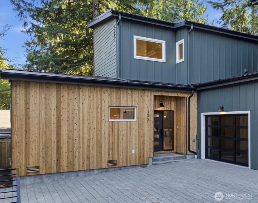 Property photo for 13351 25th Avenue Ne, Seattle photo 2